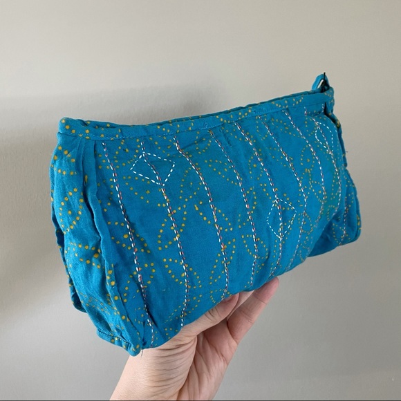 Fair Trade Zippered Organizer Bag - Picture 14 of 14